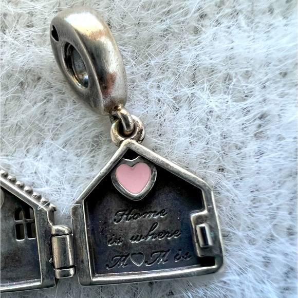 Home Is Where Mom Is Pandora Charm - Picture 5 of 6
